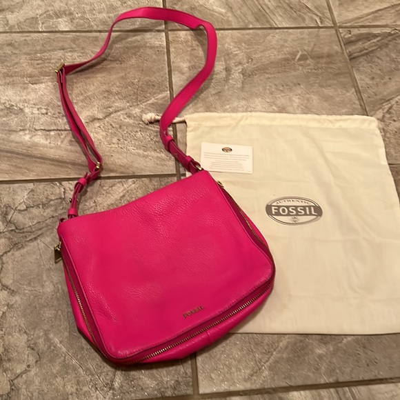 Fossil EUC hot pink crossbody purse with dust bag - Picture 8 of 9
